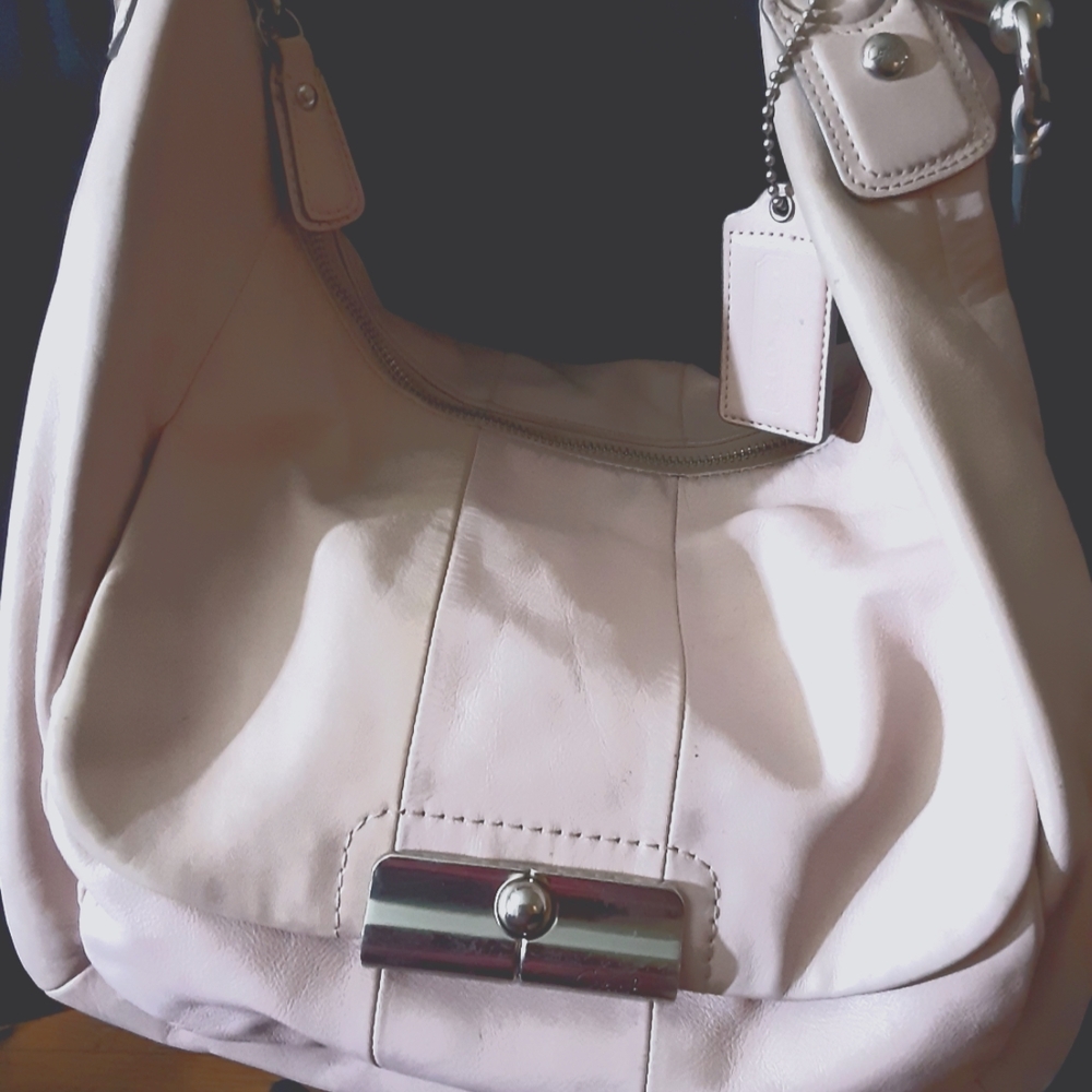 Light pink vintage coach